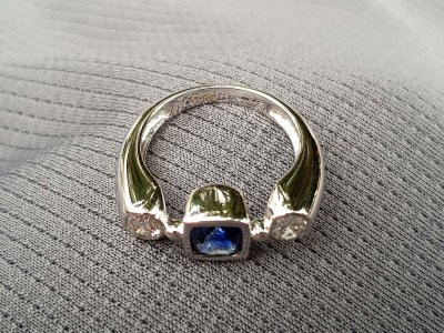 Saphir-Brillant-Ring