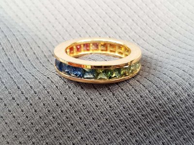 Rainbow-Saphir-Ring