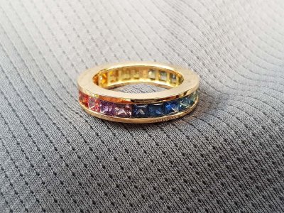 Rainbow-Saphir-Ring