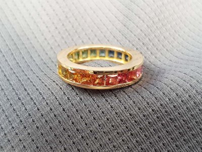 Rainbow-Saphir-Ring