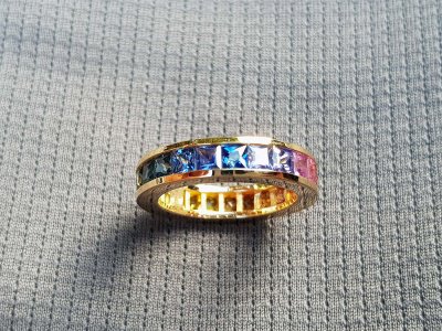 Rainbow-Saphir-Ring