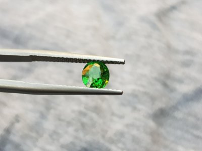 Tsavorit, 1.14 ct