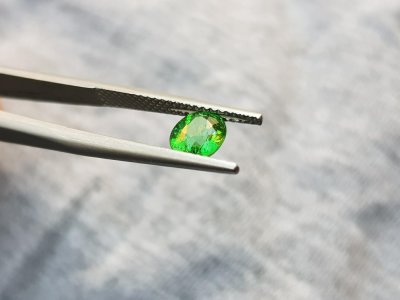 Tsavorit, 1.14 ct