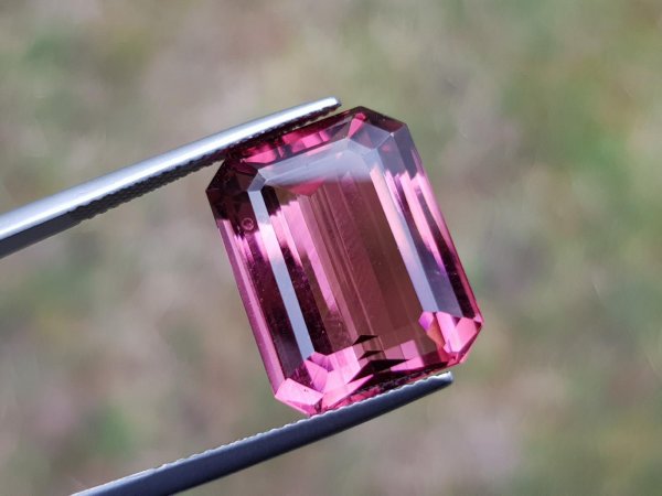 Rubellit, 15.74 ct