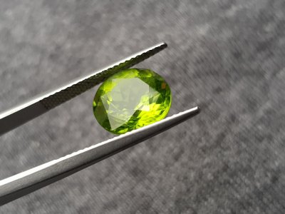 Peridot, 5.37 ct