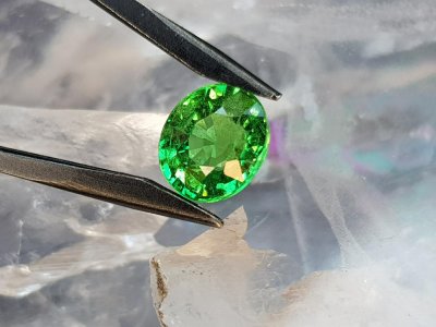 Tsavorit, 2.27 ct