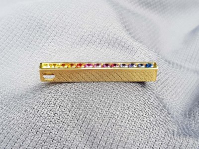 Rainbow-Saphir-Stabanhänger