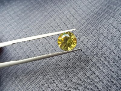 Demantoid, 1.19 ct