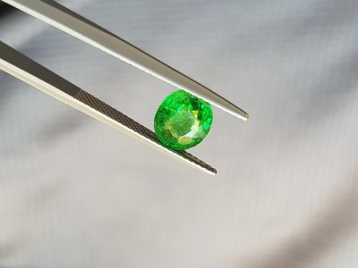 Tsavorit, 2.26 ct