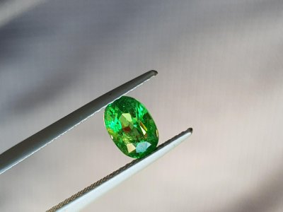 Tsavorit, 1.31 ct