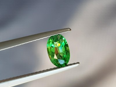 Tsavorit, 1.13 ct