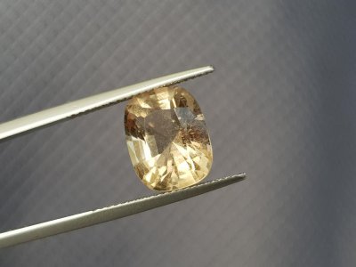 Petalit 4,35ct