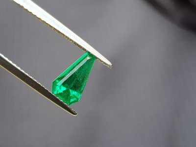 Smaragd (Kolumbien, Muzo) S8 0,83 ct