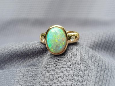 Boulder Opal-Brillant-Ring 56