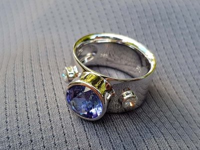 Tansanit-Brillant-Ring