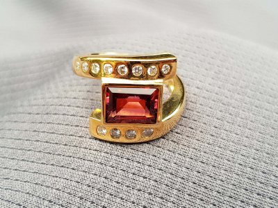 Rubellit-Brillant-Ring