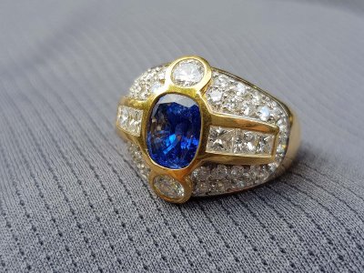 Saphir-Diamant-Ring